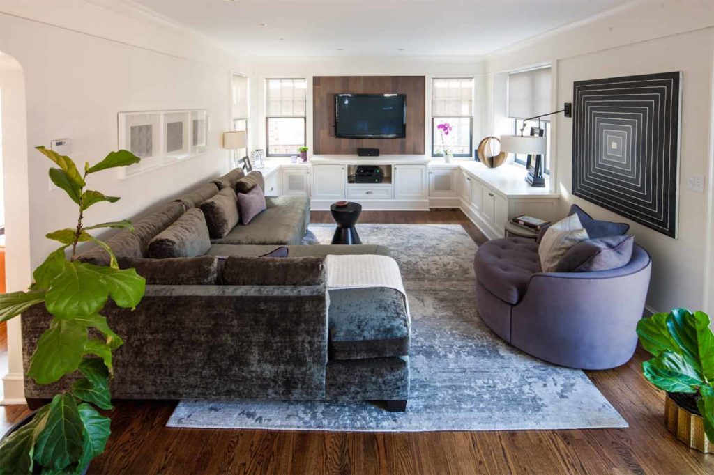 best white paint choices for living room - 
Swiss Coffee - Benjamin Moore - how it looks